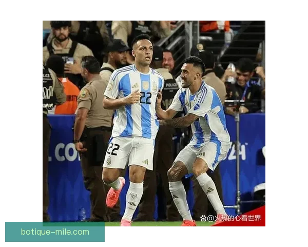 劳塔罗关键一球绝杀助阿根廷捧得美洲杯冠军