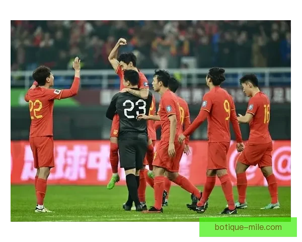 中国男足十八强赛主场迎战巴林全力争胜冲击出线关键之战万众瞩目
